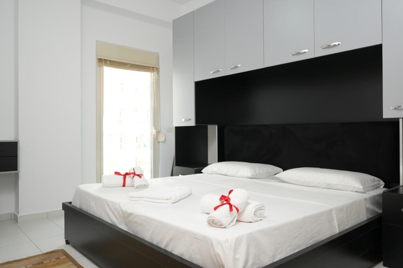 Merry'S Apartment Durres Exterior photo