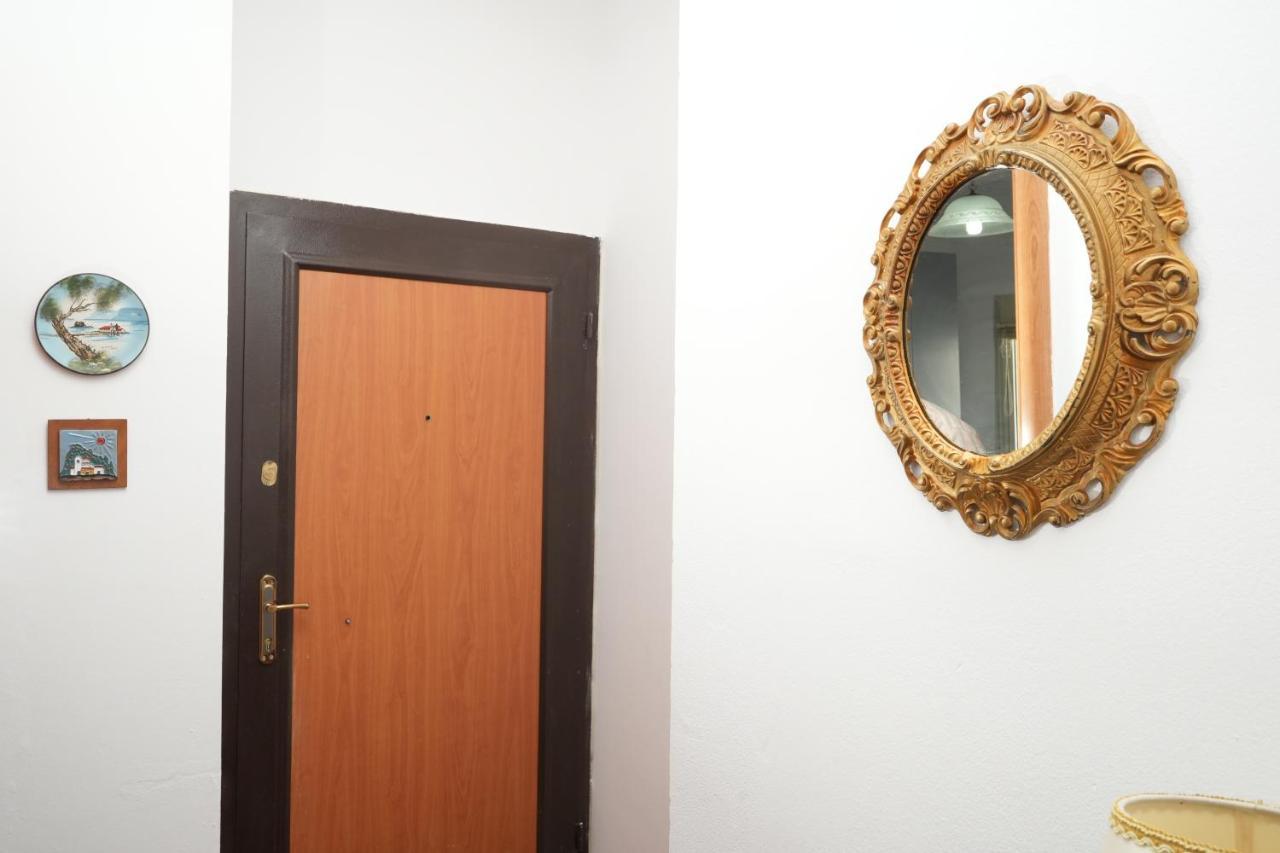Merry'S Apartment Durres Exterior photo